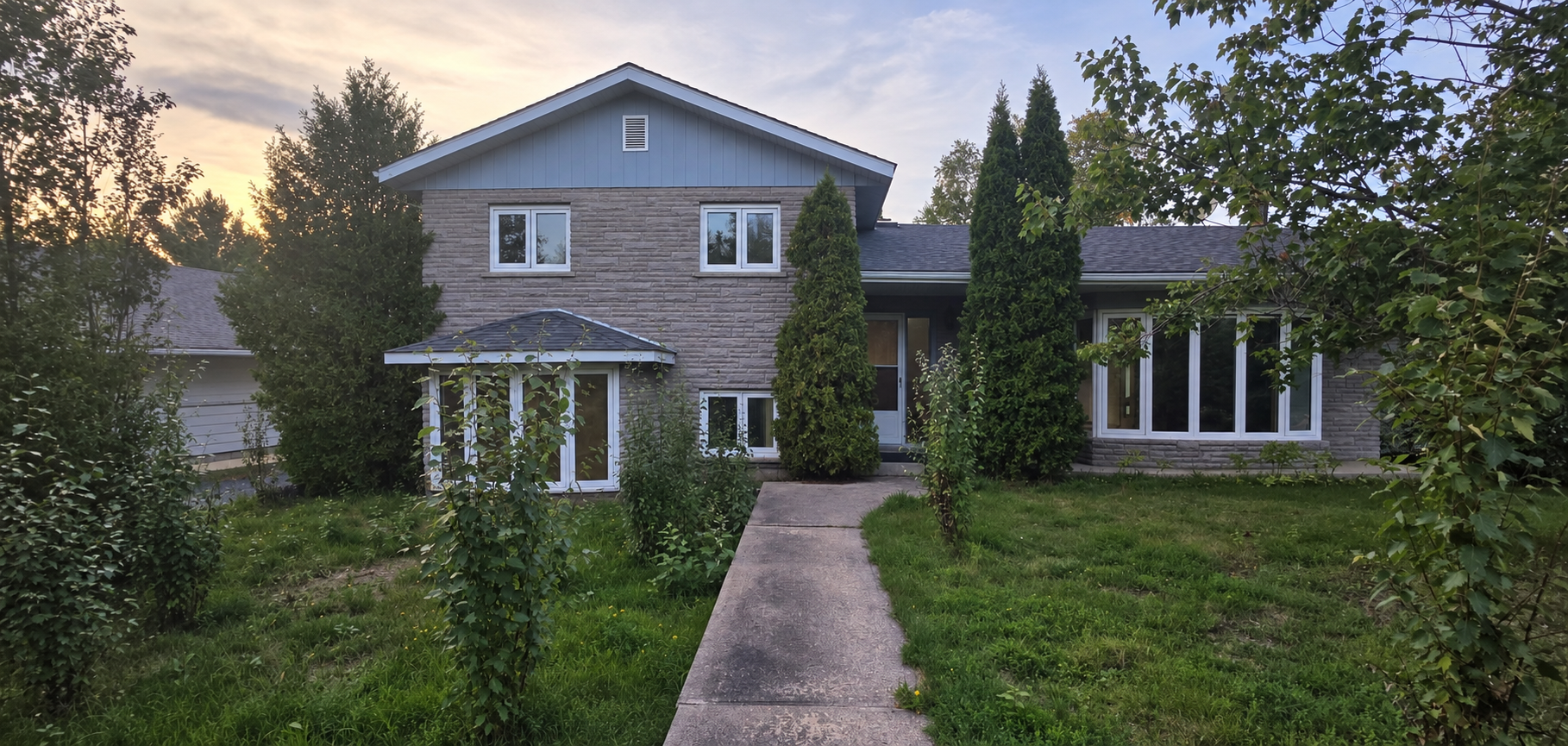 Front exterior of 1109 Poplar Drive in Ignace, Ontario
